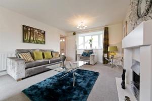 Child Bereavement charity receives £1,000 boost from housebuilder