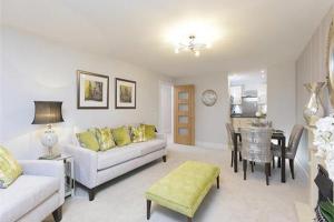 Greenwood grove celebrates grand opening in Newton Mearns