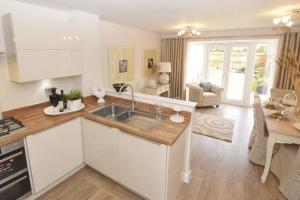 Move in with Help to Buy at Merlin Park