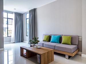 A Guide To Decorating Your First Home