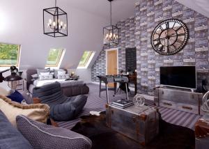 How To Create A Contemporary Loft Room