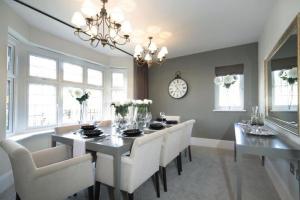 Redrow event to bring Hartford holiday cheer for charity
