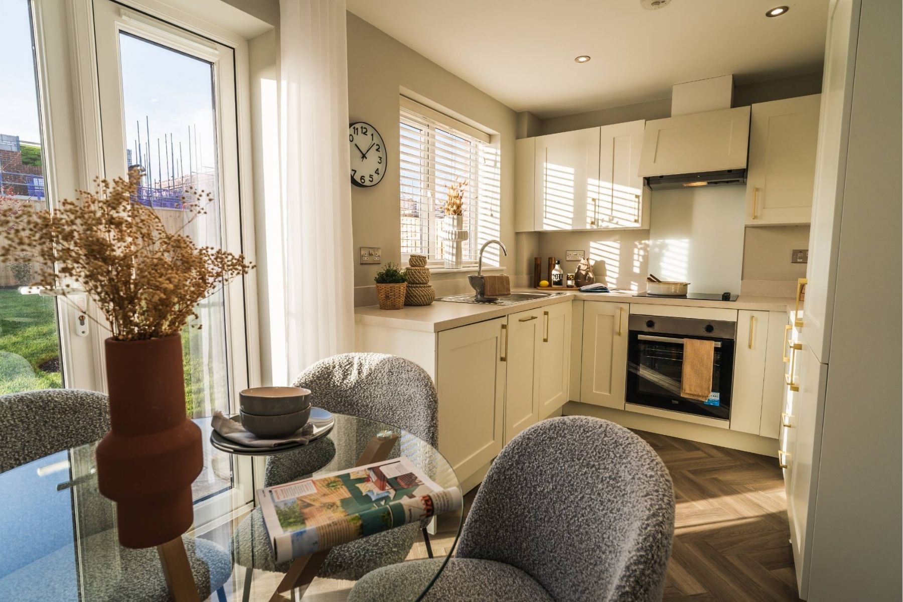 Neutral kitchen at Waterloo Sidings in Leeds by Gleeson