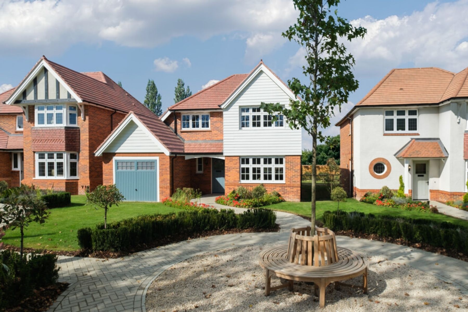 Detached homes at Oakleigh Fields by Redrow