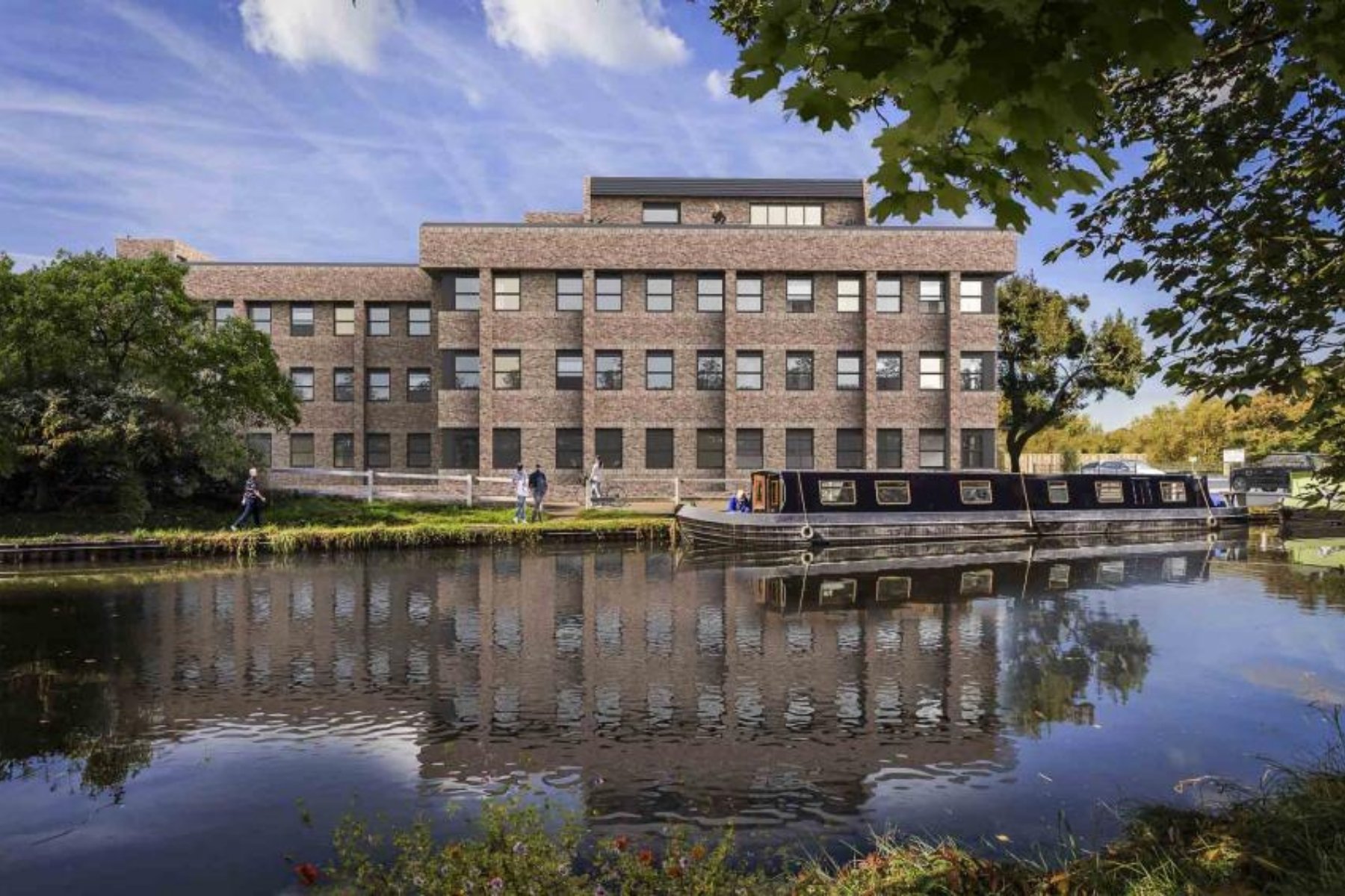 Dolphin Bridge House in Uxbridge by RWinvest