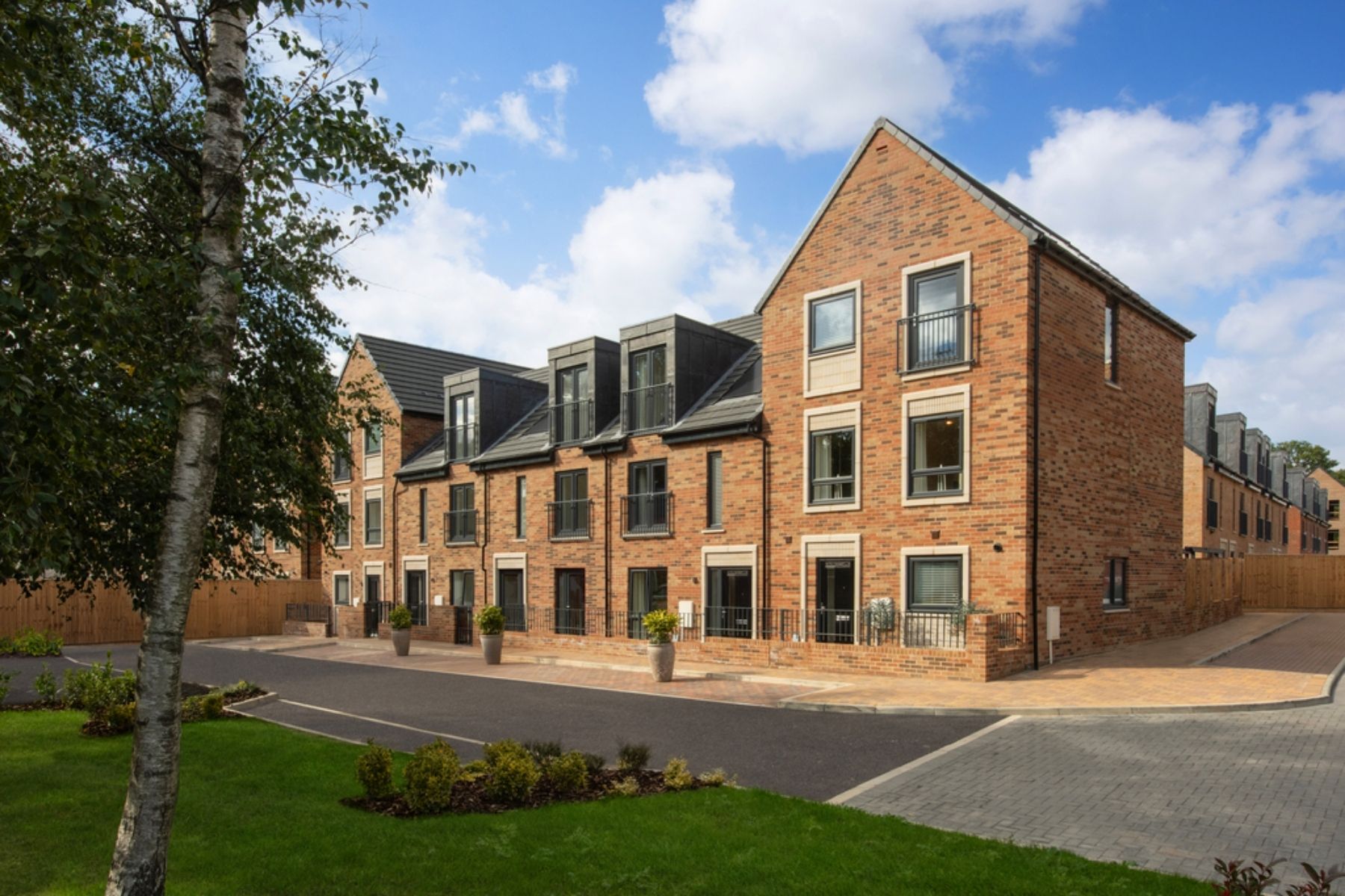 New build townhouses at West Park Quarter by Linden Homes 