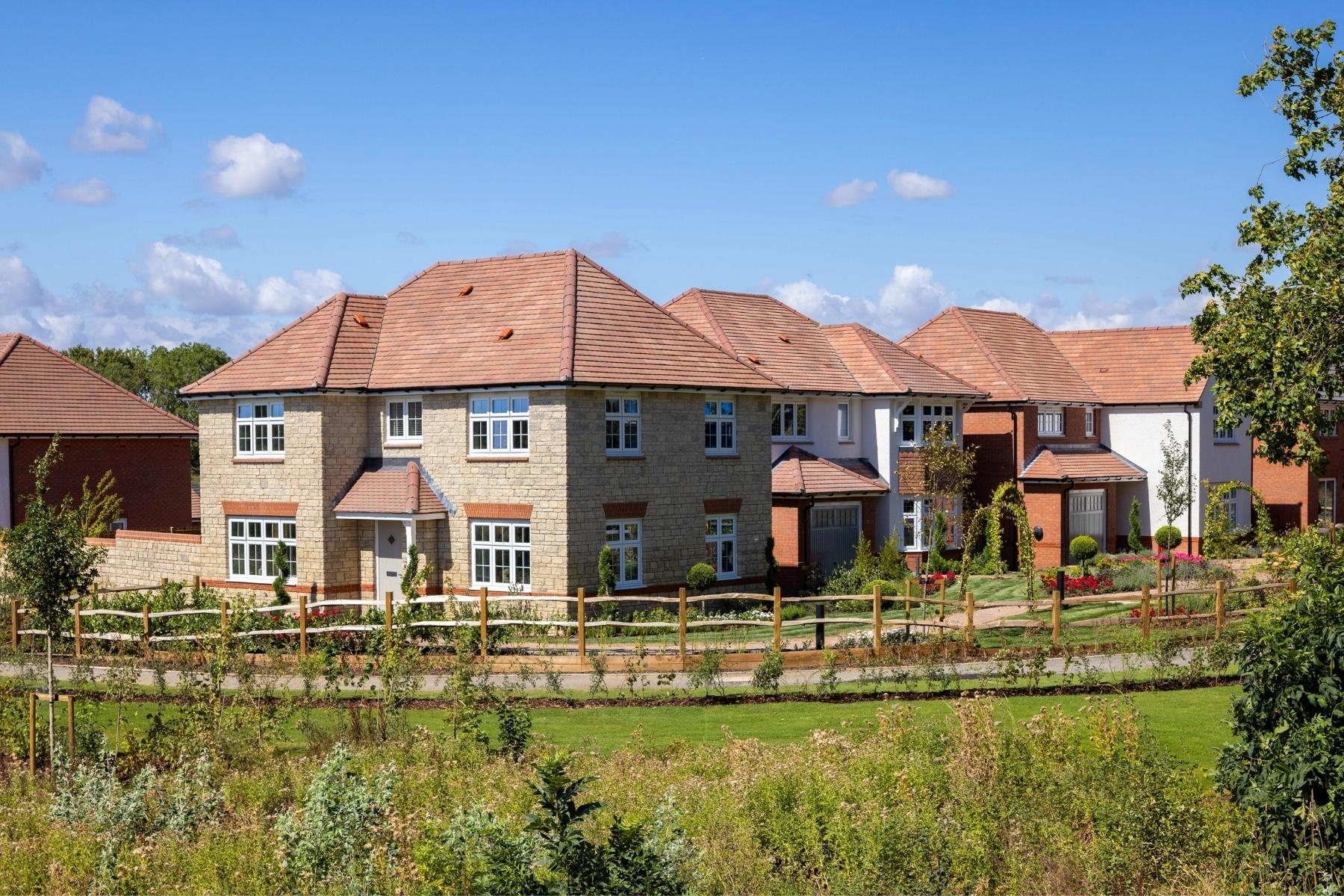 Detached family homes at Elm Grove by Redrow
