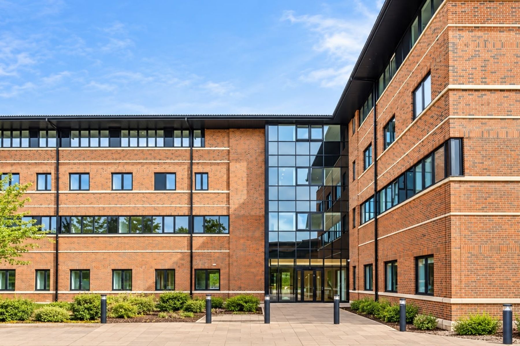 Caldecotte Lake by Connells | New-homes Milton Keynes
